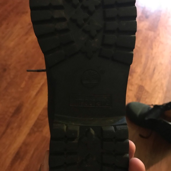 All black timberlands with the orange - Picture 3 of 6